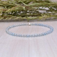 Delicada pulsera elástica aguamarina, delicada joyería elástica, gemas azules facetadas