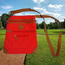 Cartera Bandolera STONE MOUNTAIN Para Mujer Acolchada Estilo Lockport Color Coral Nueva con Etiquetas