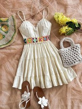 Minivestido sin mangas color albaricoque con escote en V