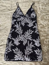 Vestido corto de fiesta Walter Baker negro con lentejuelas para mujer talla 2