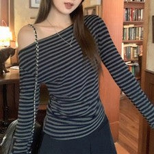 Mujeres Camisetas Tejidas a Rayas Hombro Descubierto Manga Larga Delgadas Moda Coreana