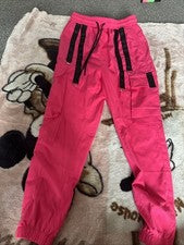 Pantalones estilo cargo para hombre