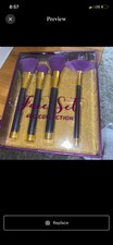Bella Beauty Juego de cuatro brochas de maquillaje faciales nuevas en caja