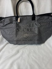 Bolso de Mano Victoria’s Secret Plateado Brillo Fin de Semana Correa y Asas Nuevo con Etiquetas