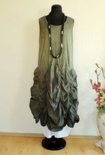 Vestido globo Moonshine° "nubes" tirantes en forma de A mezcla de tela verde militar talla 3
