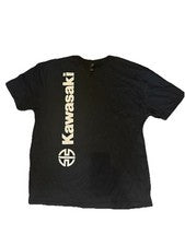 CAMISETA KAWASAKI LOGO VERTICAL - GILDAN ESTILO SUAVE NEGRA - 2XL