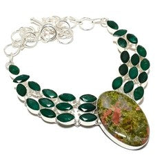 Collar de joyería hecha a mano de piedras preciosas de esmeralda de 18" de Unakita