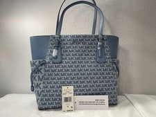 MICHAEL KORS - NUEVO CON ETIQUETAS $298.00-48 AÑOS con MK - ¿EN QUIÉN CONFIARÁS? OFERTA $169.00