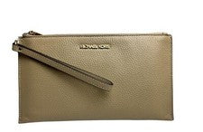 MUÑEQUERA GRANDE PARA MUJER MICHAEL KORS 35S4GTVW3L JET SET CUERO GRANULADO BRONCEADO CAMEL