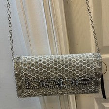 Bolso sin asas Bebe Luxor plateado para mujer pequeño bolso de mano etiqueta de $89 EN OFERTA
