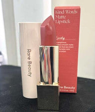Lápiz labial mate Rare Beauty Kind Words ~ VIVO ~ tamaño completo (0,12 oz / 3,5 g) ~ nuevo en caja