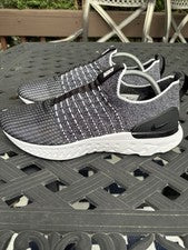 Nike 10.5 React Phantom Run Flyknit 2 para hombre sin cordones negro gris humo CJ0277-003
