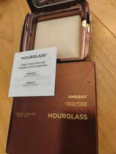 HOURGLASS Iluminación Ambiental TAMAÑO COMPLETO Polvo ACABADO LUZ DIFUSA .35oz Nuevo en Caja