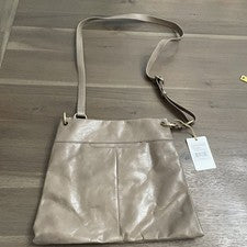 Bolso HOBO Vivid para Mujer Nuevo con Etiquetas - Color Grava - 100% Cuero Genuino - Forma Trapezoidal
