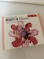 bareMinerals Beauty in Bloom Kit de Maquillaje 7 Piezas