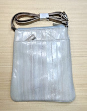 Nuevo sin etiquetas Bolso Bandolera Lee Sands Cuero Piel de Anguila Genuino Gris Plateado Humo