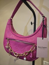 Bolso de Hombro Juicy Couture Para Mujer Rosa Bordado Dije Media Luna Herrajes Dorados