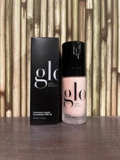 Base líquida luminosa Glo Skin Beauty FPS 18 1 oz / 30 ml - tonos surtidos