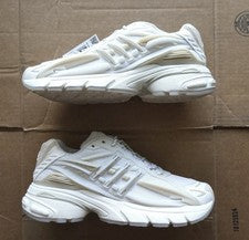 Talla 13M Pharrell x Virginia x Adidas Adistar Medusas Triple Blanco En Mano Nuevo