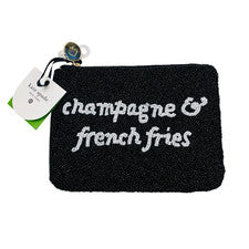 Bolso clutch Kate Spade X Target con cuentas champán y papas fritas negro en mano