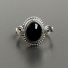 Anillo de plata de ley 925 con piedras preciosas de ónix negro de pureza de metal hecho a mano para mujer