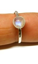 Anillo de plata de ley 925 hecho a mano de 6 mm arco iris piedra lisa banda talla H a Z1