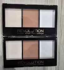 Revolution Ultra Contour Kit-Lightening F02 Juego de 2