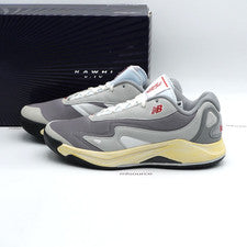 Zapato de baloncesto New Balance KAWHI IV 4 para hombre talla 9,5 BBKLSGD4 gris pizarra/angora