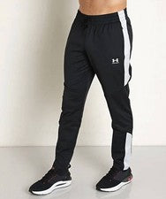 Pantalón deportivo Under Armour Tricot Fashion negro