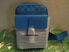 Nueva mochila Coach Signature azul brillante