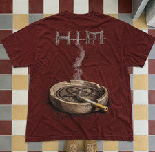 Camiseta gráfica cenicero granate HIM estilo vintage camiseta rock gótico