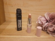 Lápiz labial hialurónico Hydramatic Shine melocotón PVP £10
