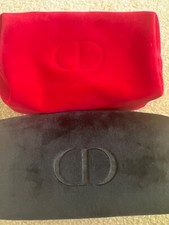 Bolsas de maquillaje de terciopelo rojo y negro Dior Beauty