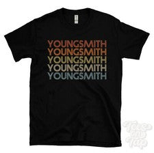 CAMISETA YOUNGSMITH ESTILO RETRO REPETIDO Hombre y Mujer Novedad Genial Nombre Regalo