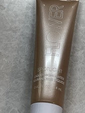 Iluminador líquido Flower Beauty Spotlight tono ópalo