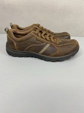 Zapatos para hombre Skechers de cuero calce relajado espuma viscoelástica marrón talla 9,5 informales nuevos