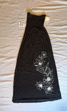 Revista de Moda Negro Diseño Floral Sin Tirantes Solero Mujer’s Talla S