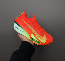 Nike Air Zoom Alphafly Next% 3 Mujeres Brillante Carmesí Cueva Púrpura Reacondicionado