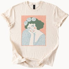 Camiseta boho retrato mujer estilo vintage rosa