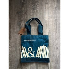Bolso de Mano Barnes & Noble Azul Teal Lona Algodón con Diseño de Libro Crema