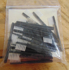 LOTE DE 30 cepillos desechables pestañas/marrones hechos en EE. UU. - S.B.S. Beauty Systems