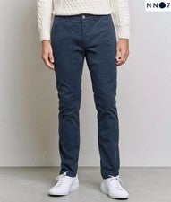 NN07 SIN NACIONALIDAD NUEVO CON ETIQUETAS $220 MARCO 1400 LAVADO AZUL MARINO SARGA PANTALONES CHINOS. Talla 30x34