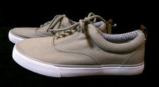 NUEVO CON ETIQUETAS GOODFELLOW & CO. ZAPATILLAS DE LONA GRIS PARA HOMBRE - BRADY - 8