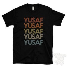 CAMISETA YUSAF ESTILO RETRO REPETIDO Hombre y Mujer Novedad Genial Nombre Regalo