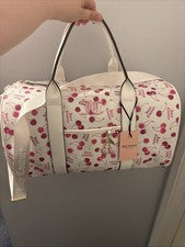 ¡Nuevo! Bolso de Lona de Viaje Juicy Couture Blanco Cereza 🍒 En la Parte Superior Fin de Semana