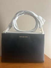 Bolso Bandolera Michael Kors Trisha Para Mujer Cuero Mediano - Negro...