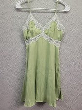 Vestido de mujer de moda Nova verde poliéster con cremallera trasera talla pequeña S usado en excelente estado