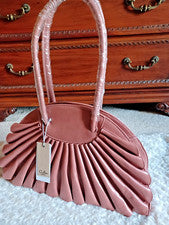 Nuevo Bolso de Hombro para Mujer con Etiquetas Cuero Vegano Acanalado Frontal Taupe Malva Talla L