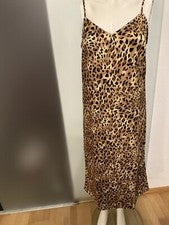 Vestido midi satinado tirantes talla 36 S estampado leopardo