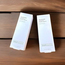LOTE DE DOS SUEROS FACIALES GLOBALES BEAUTY CARE VITAMINA C BRILLANTES / 1 FL. OZ. EA.